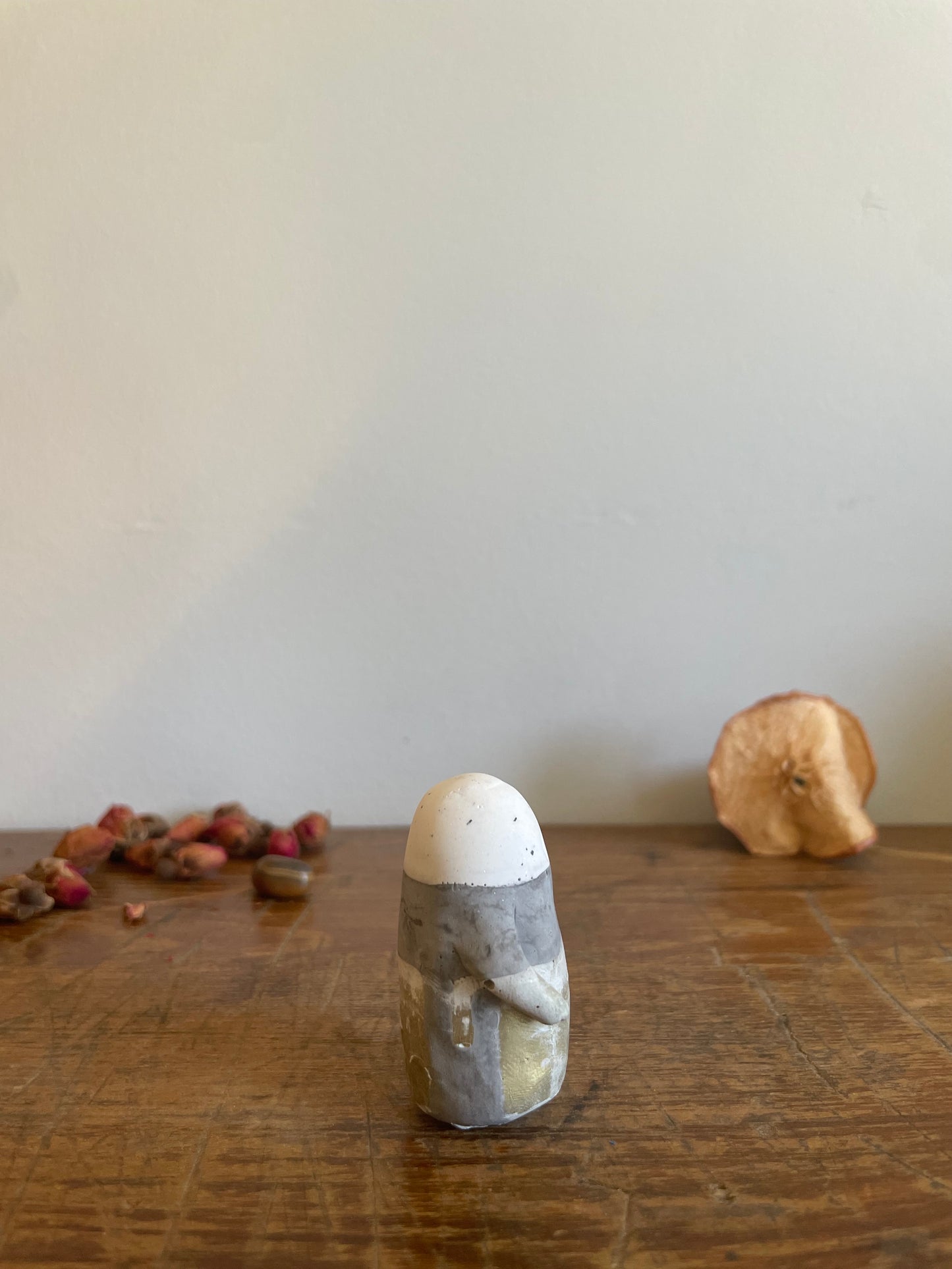 Domie House Spirit statue LughnasadhXXIV-VI