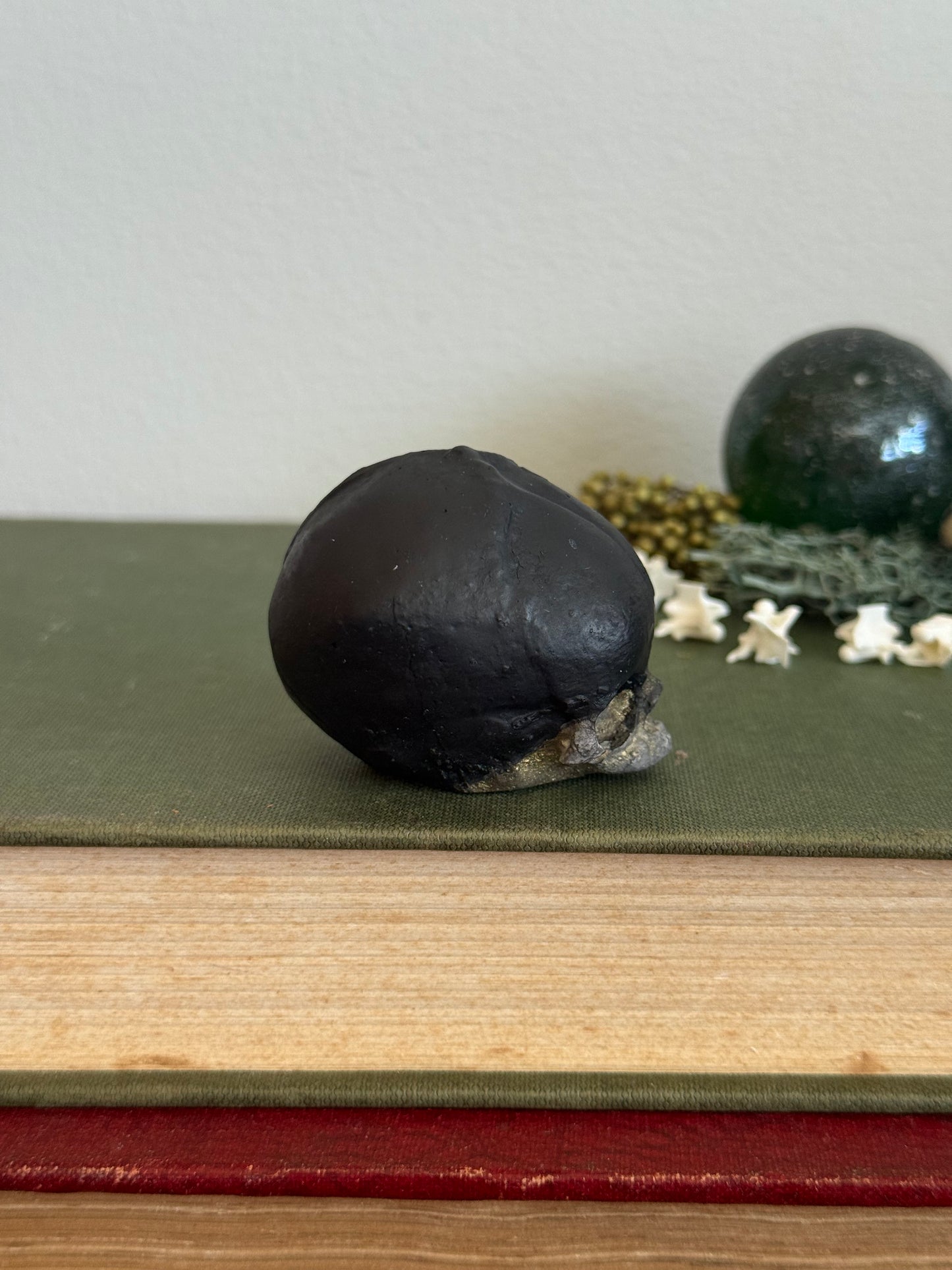 Skull statue - Serpent’s Whisper XXV - VII