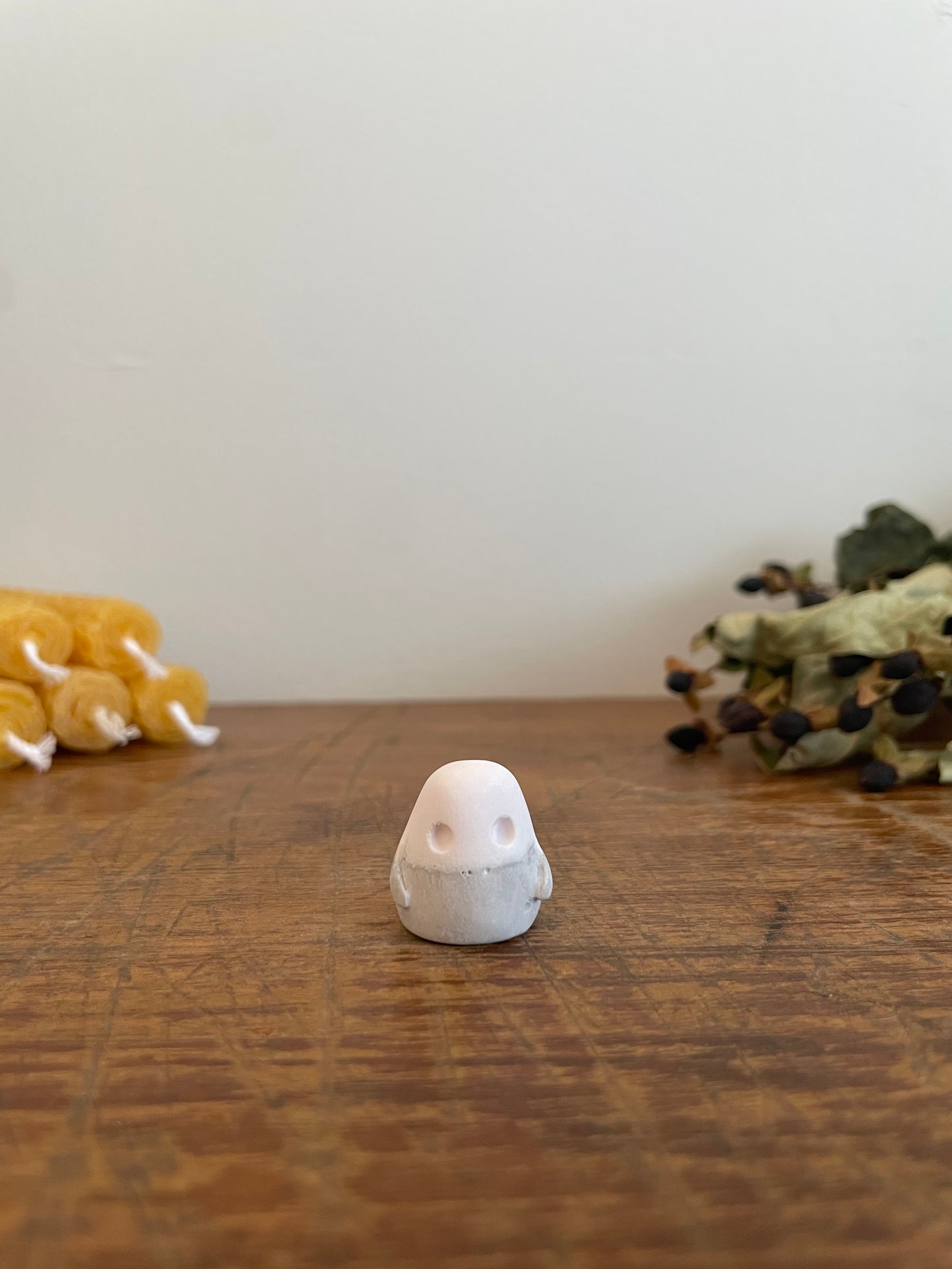 Domie House Spirit statue LithaXXIV-LXXVI