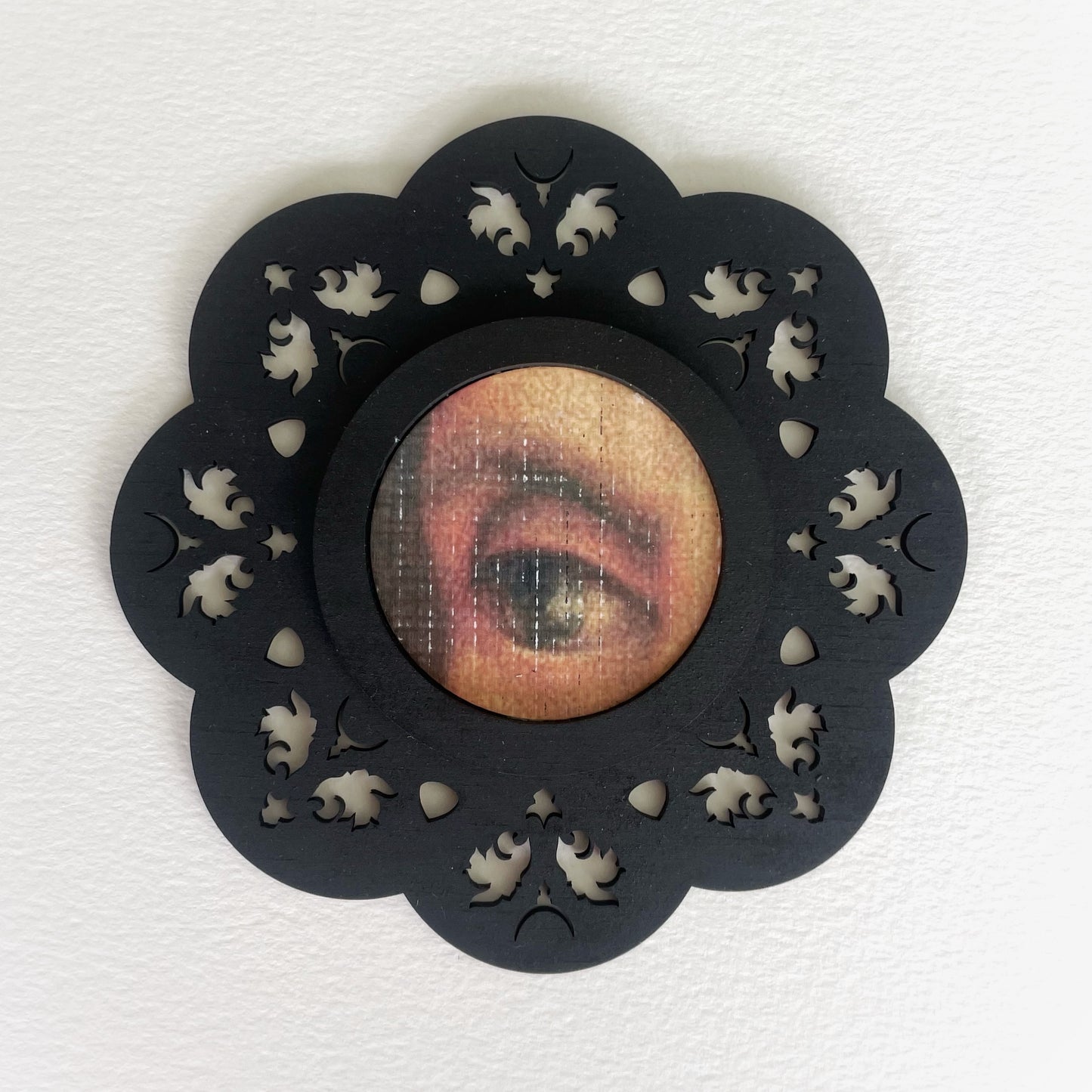 Framed Eyes Collection - Frame V (small), Eye X